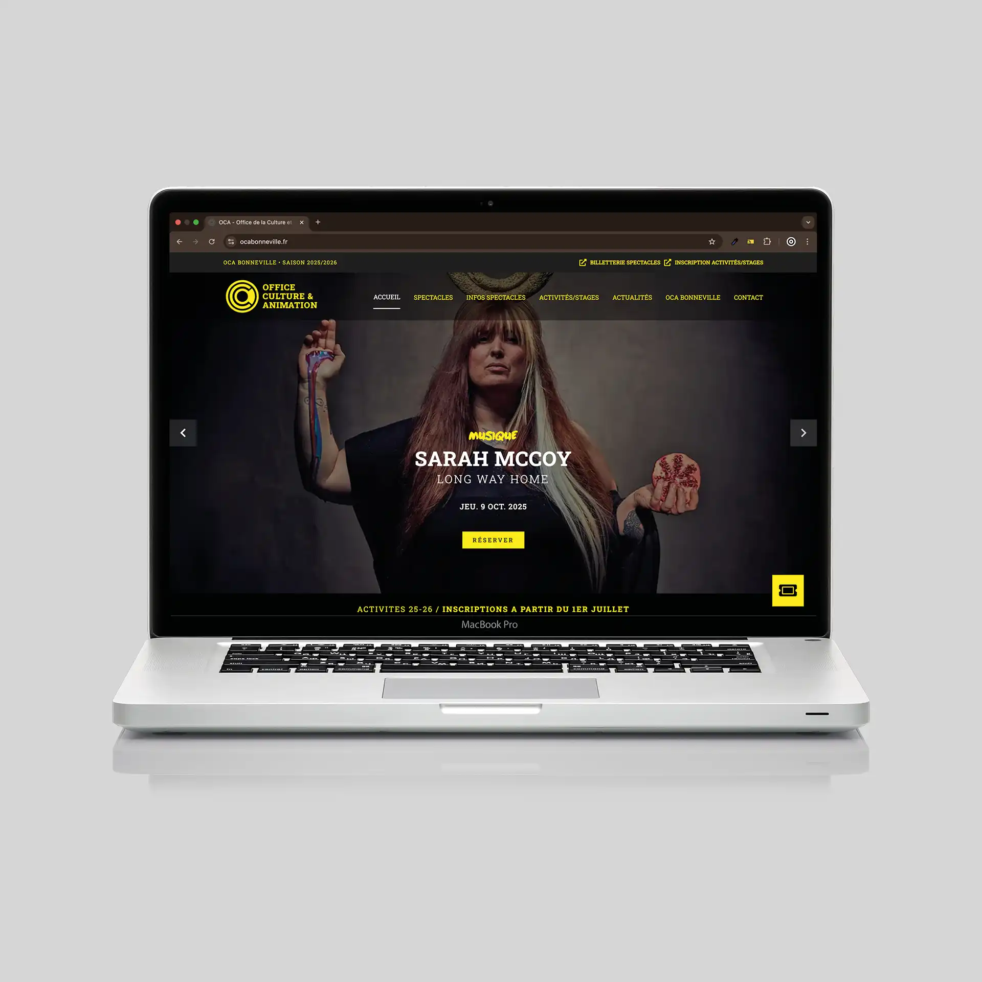 refonte-site-wordpress-hebergement Site CineArchi affiché sur ordinateur portable – refonte WordPress avec design responsive et expérience utilisateur optimisée